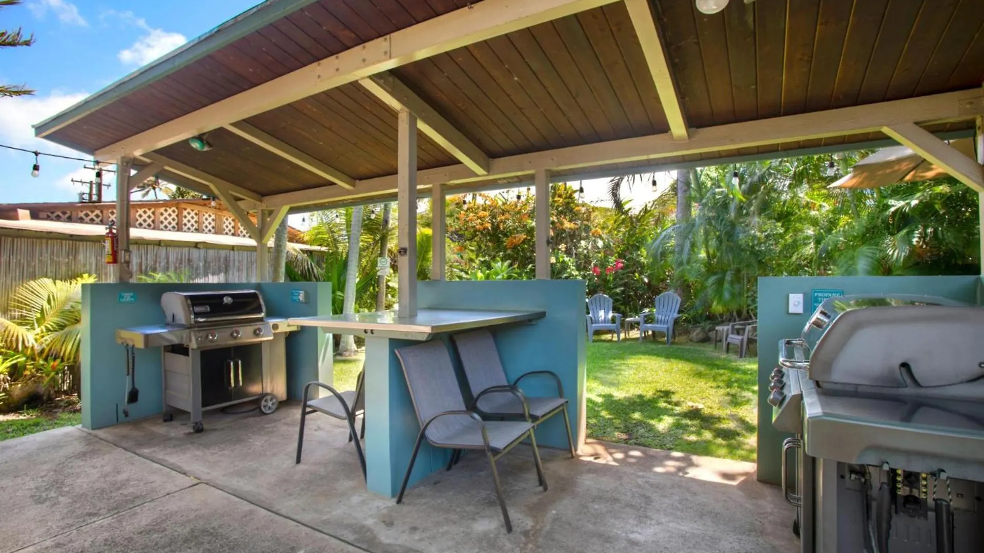 Kbm Resorts: Oceanfront Napili Bay Villa with Turtle Views Kahana