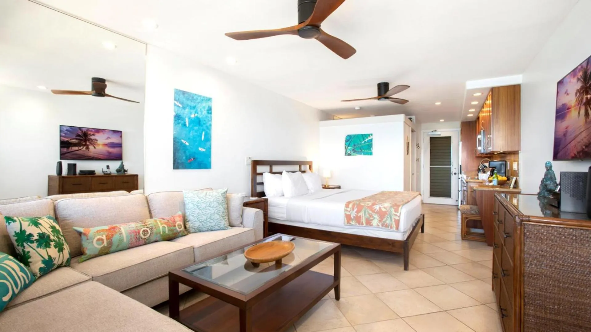Kbm Resorts: Oceanfront Napili Bay Villa with Turtle Views Kahana